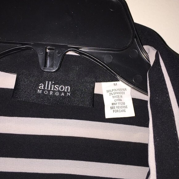 Allison Morgan med striped blouse white black gold - Picture 4 of 5